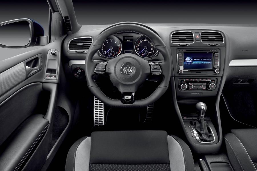  Volkswagen Golf R 2009 года  (фото 2 из 54)
